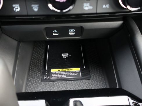 Certified 2025 Honda Accord Touring image 25