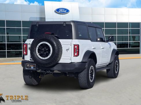 Used 2023 Ford Bronco Outer Banks w/ Sasquatch Package image 5