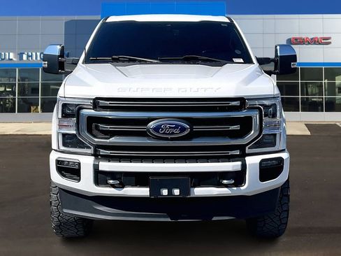 Used 2022 Ford F250 Platinum w/ FX4 Off-Road Package image 2