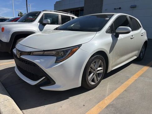Used 2020 Toyota Corolla SE w/ SE Preferred Package image 1