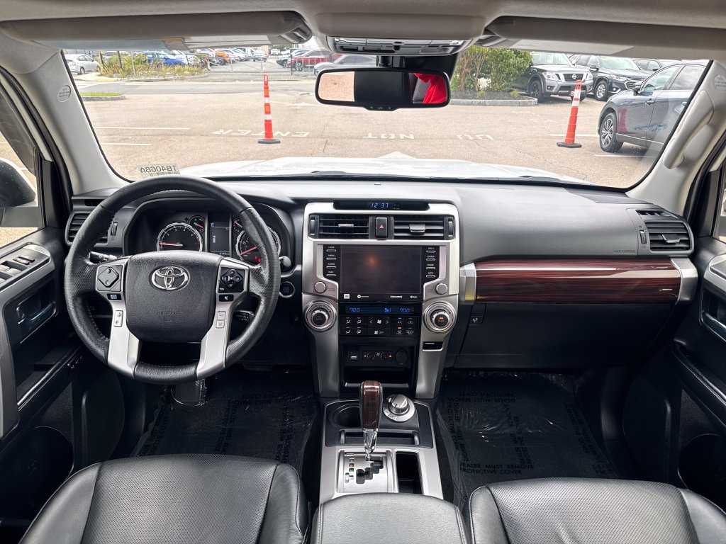 Used 2024 Toyota 4Runner Limited AWD/4WD image 11