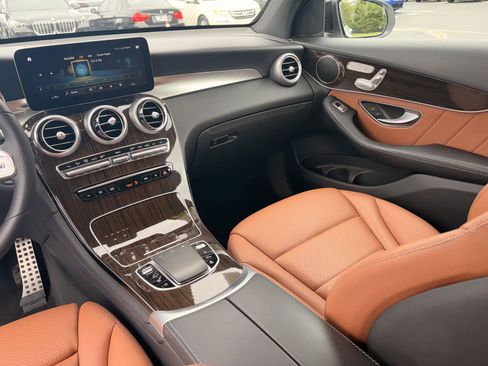 Used 2022 Mercedes-Benz GLC 300 image 17