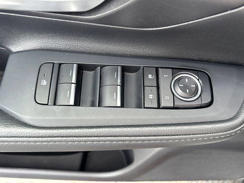 Used 2025 Toyota Grand Highlander FWD image 8