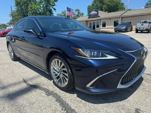 Used 2019 Lexus ES 350 w/ Accessory Package FWD image 1