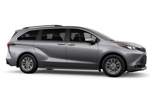 New 2026 Toyota Sienna XLE FWD image 35