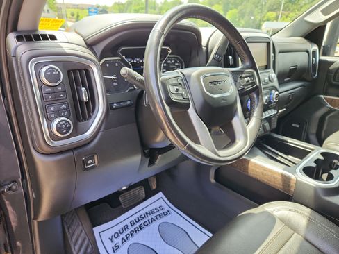Used 2021 GMC Sierra 2500 Denali w/ Denali Ultimate Package AWD/4WD image 18