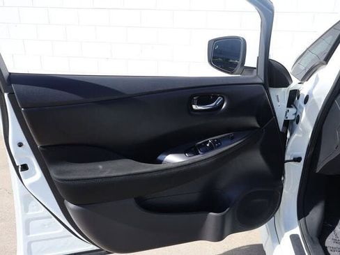 Used 2023 Nissan Leaf S image 15