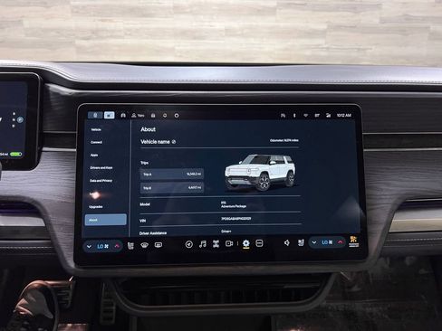Used 2023 Rivian R1S Adventure image 12
