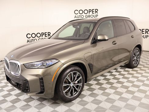 New 2026 BMW X5 xDrive50e w/ M Sport Package AWD/4WD image 11
