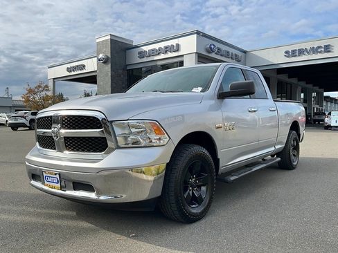 Used 2016 RAM 1500 Classic SLT image 3