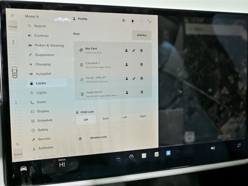 Used 2022 Tesla Model X image 34