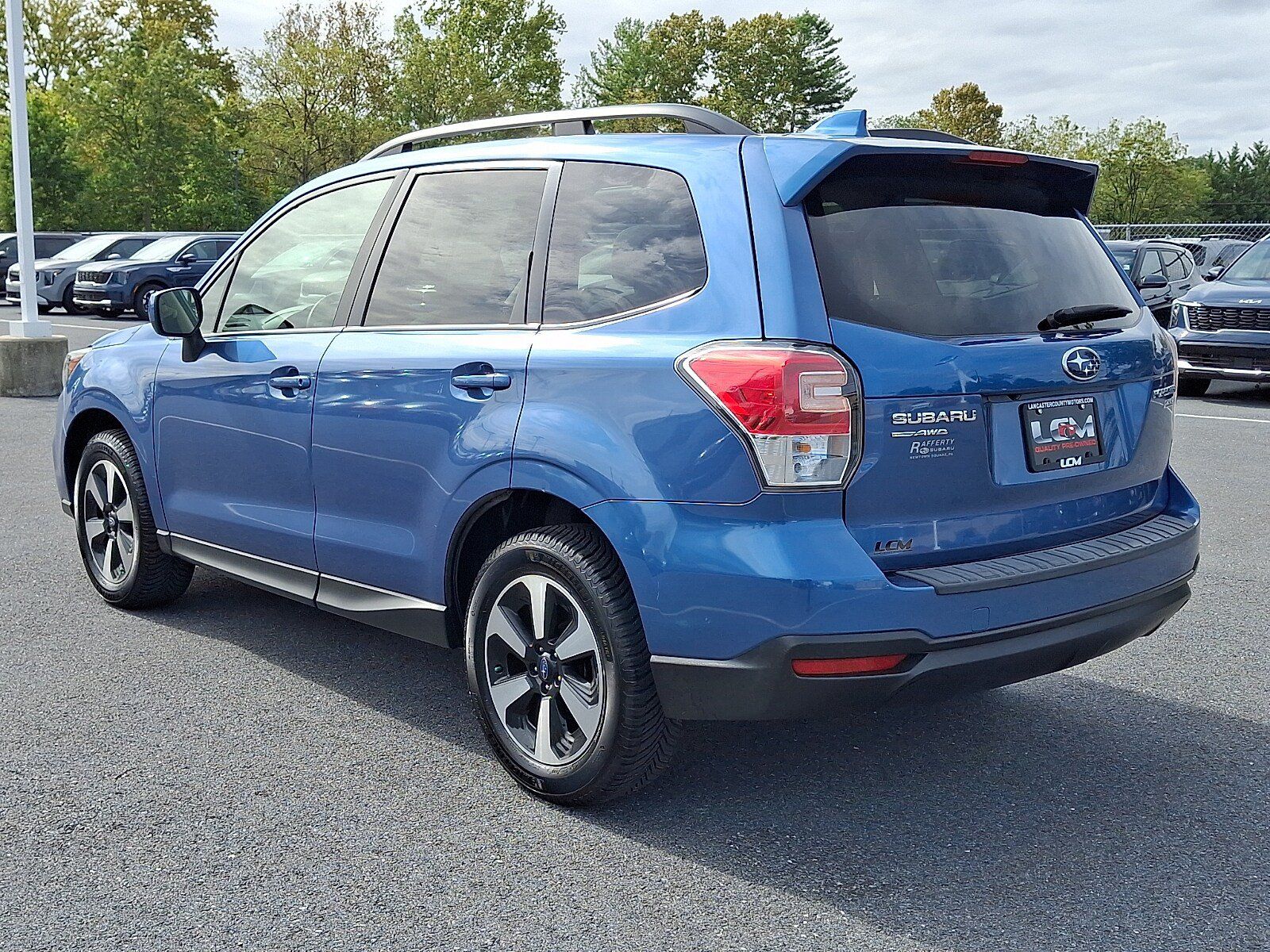Used 2017 Subaru Forester 2.5i Premium w/ Popular Package #2A AWD/4WD image 7