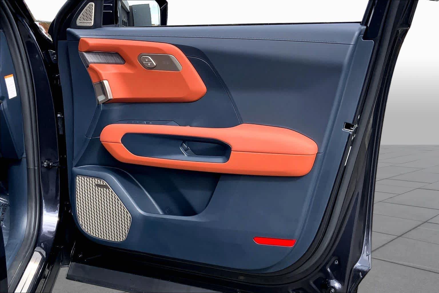 Used 2027 Kia Telluride SX Prestige w/ Towing Package AWD/4WD image 23