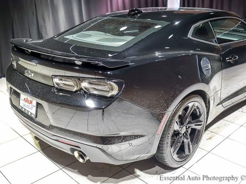 Used 2021 Chevrolet Camaro SS image 10