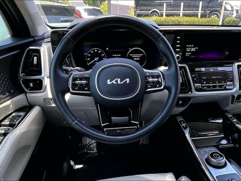 Used 2023 Kia Sorento SX Prestige AWD/4WD image 7