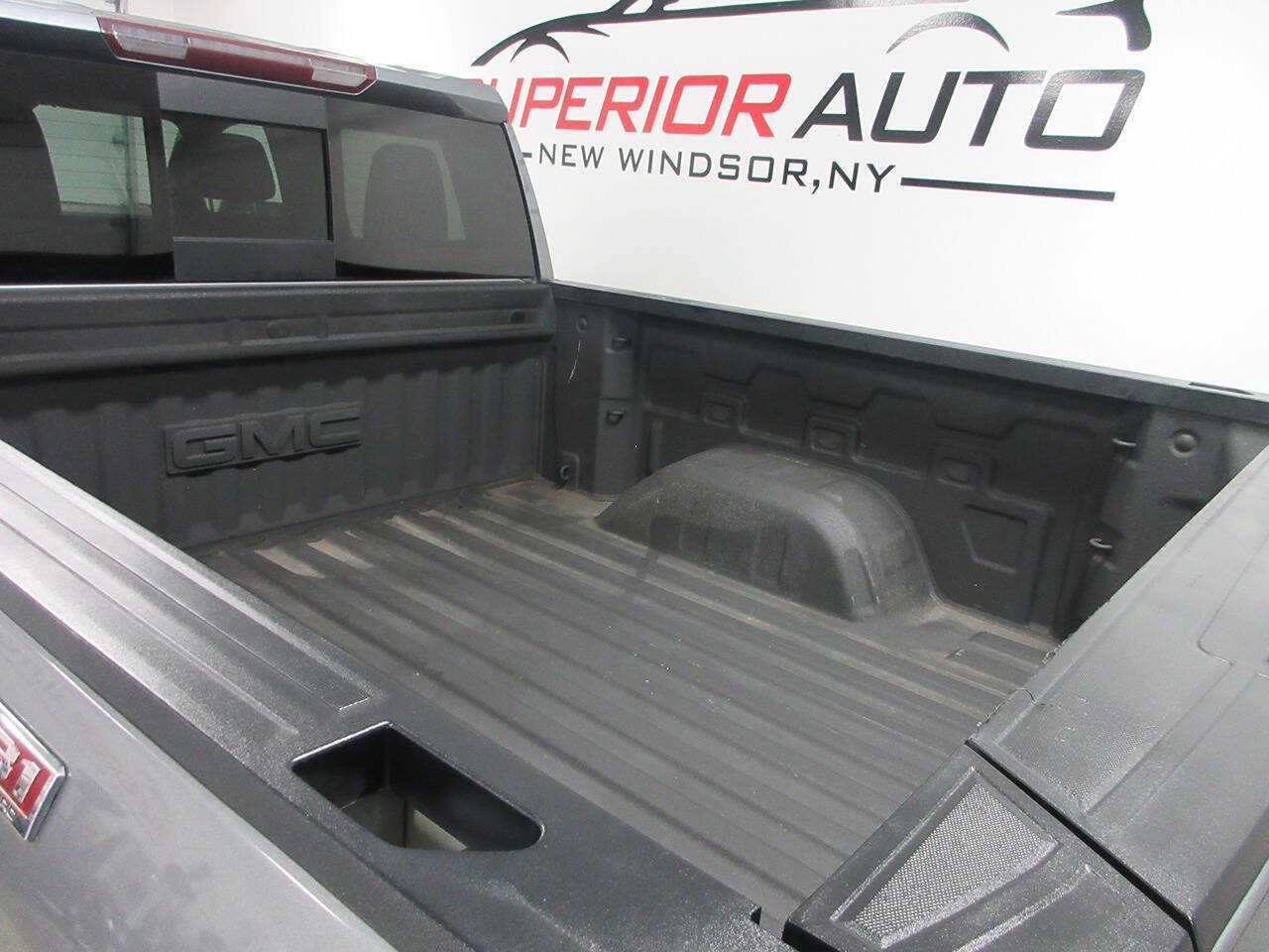 Used 2020 GMC Sierra 1500 Elevation w/ Elevation Value Package AWD/4WD image 22