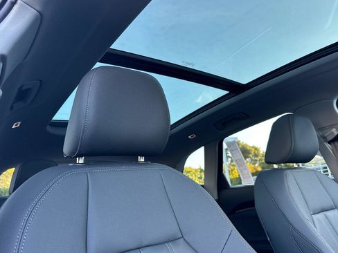 New 2025 Audi Q5 Premium image 16