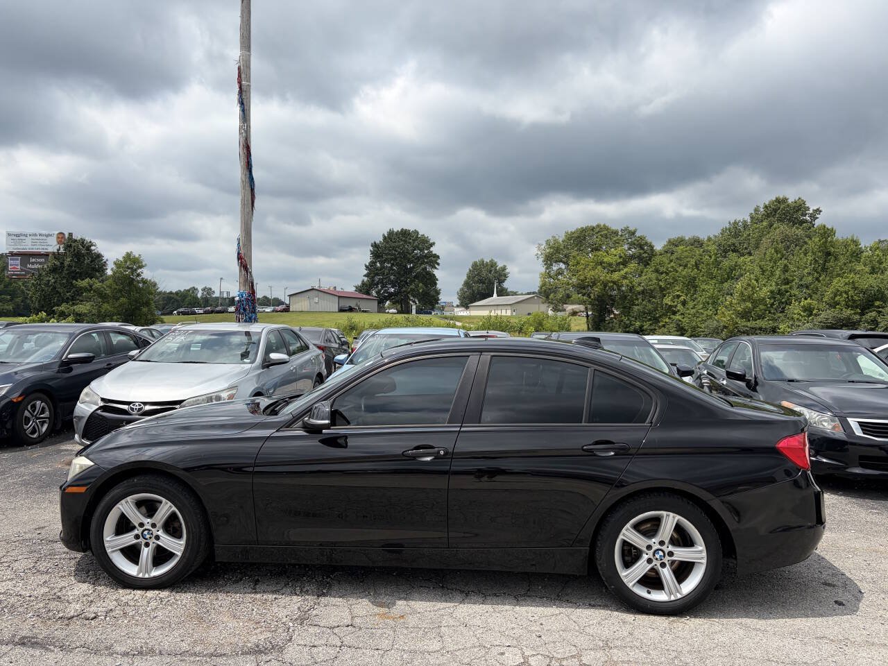 Used 2013 BMW 328i xDrive Sedan AWD/4WD image 3