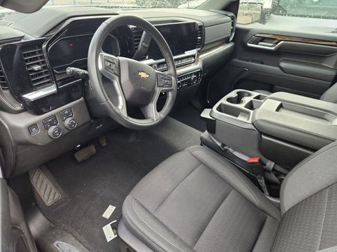Used 2023 Chevrolet Silverado 1500 LT image 8