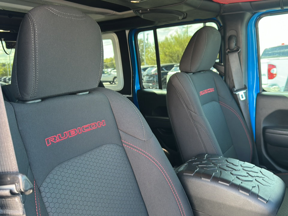 Used 2022 Jeep Wrangler Unlimited Rubicon w/ LED Lighting Group AWD/4WD image 25