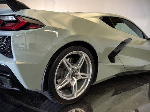 Used 2024 Chevrolet Corvette Stingray Premium Cpe w/ Z51 Performance Package image 25
