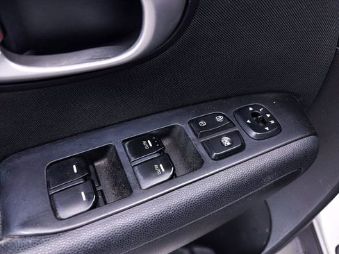 Used 2014 Kia Soul image 11