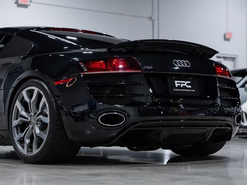 Used 2011 Audi R8 V10 AWD/4WD image 14
