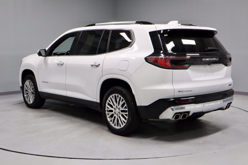 Used 2024 GMC Acadia Denali w/ LPO, Floor Liner Package FWD image 11