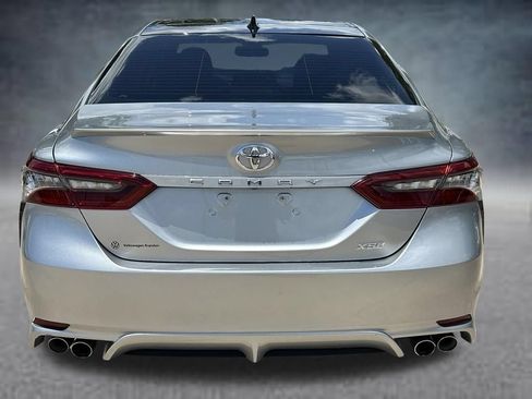 Used 2021 Toyota Camry XSE FWD image 5