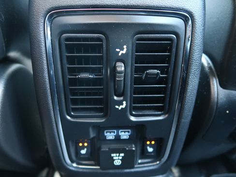 Used 2014 Jeep Grand Cherokee Limited AWD/4WD image 27