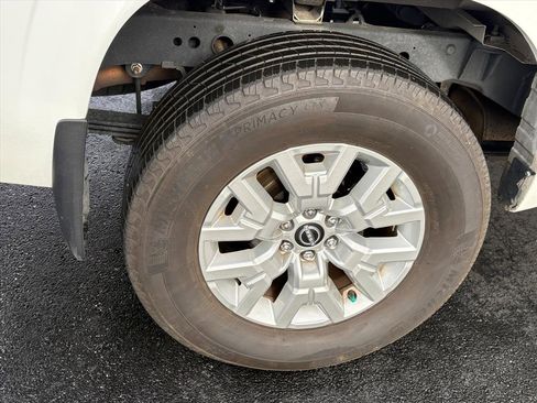 Certified 2023 Nissan Frontier SV w/ Technology Package image 27