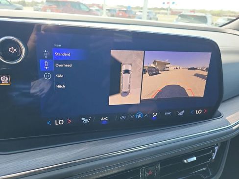 New 2026 Chevrolet Suburban Z71 w/ Comfort Package image 25