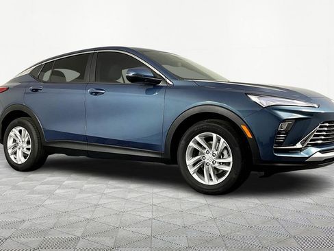 New 2026 Buick Envista Preferred w/ Advanced Safety Package image 3