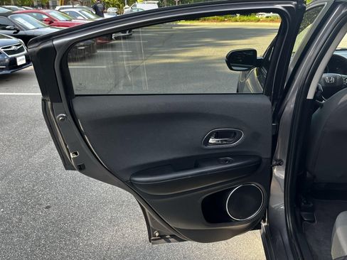 Used 2021 Honda HR-V EX image 20