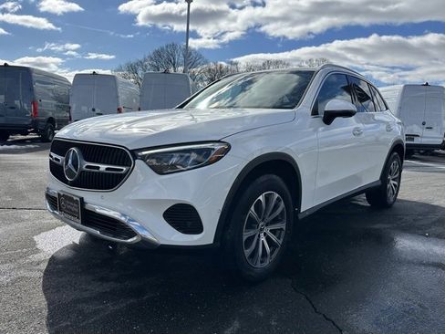 Certified 2024 Mercedes-Benz GLC 300 4MATIC image 3