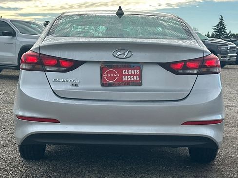 Used 2017 Hyundai Elantra SE image 8