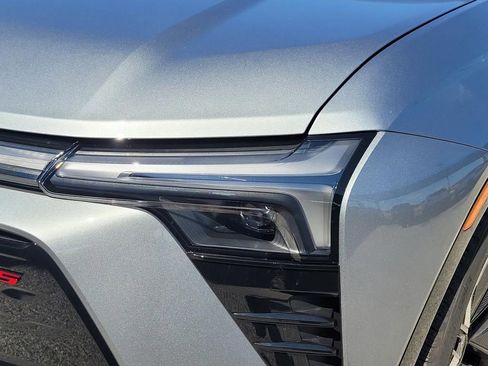 New 2025 Chevrolet Blazer EV RS FWD image 5