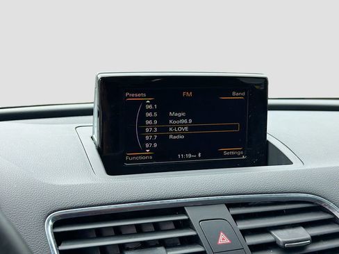 Used 2017 Audi Q3 2.0T Premium Plus w/ Premium Plus Package image 14