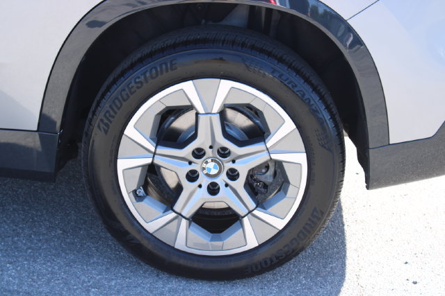 Used 2025 BMW X1 xDrive28i w/ Convenience Package AWD/4WD image 8