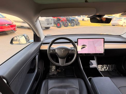Used 2018 Tesla Model 3 Mid Range RWD image 26