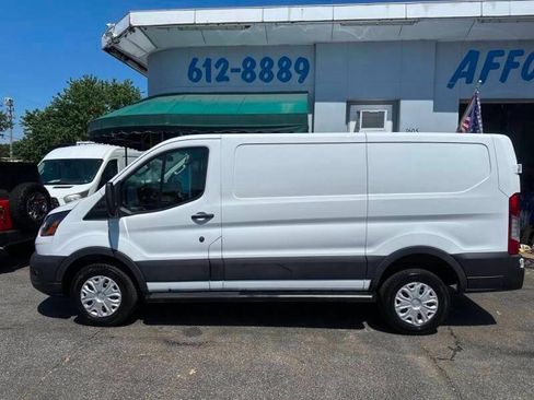 Used 2025 Ford Transit 250 Low Roof w/ Exterior Upgrade Package RWD image 6
