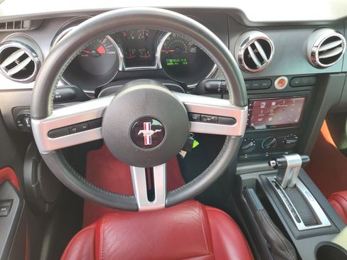 Used 2006 Ford Mustang GT Premium RWD image 26