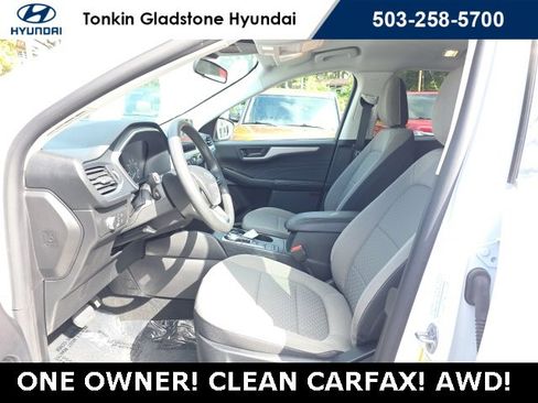 Used 2022 Ford Escape SE image 9