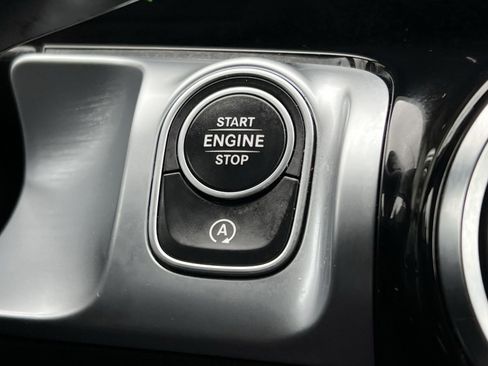 Certified 2022 Mercedes-Benz GLB 250 4MATIC image 32