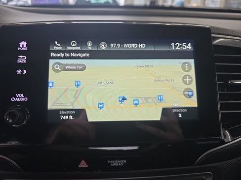 Used 2022 Honda Pilot TrailSport image 24