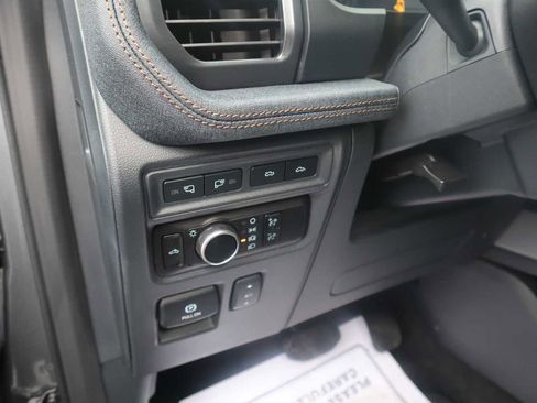 Used 2023 Ford F150 Lightning Lariat image 5