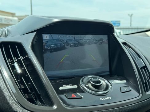 Used 2016 Ford Escape Titanium image 32