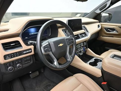 Used 2023 Chevrolet Tahoe Premier AWD/4WD image 13