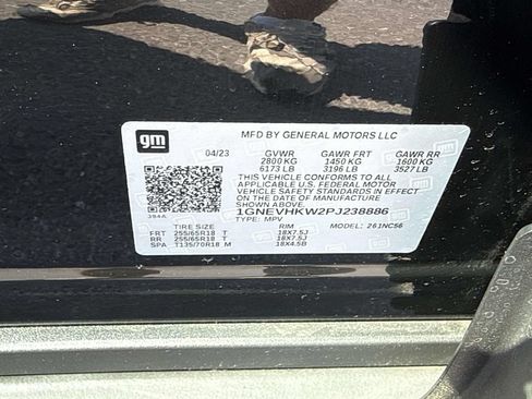Used 2023 Chevrolet Traverse LT AWD/4WD image 32
