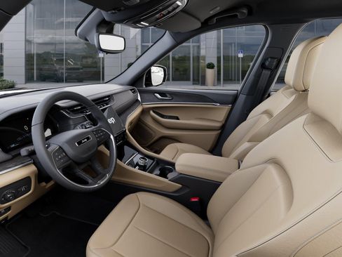 New 2025 Jeep Grand Cherokee L Limited w/ Black Appearance Package image 22